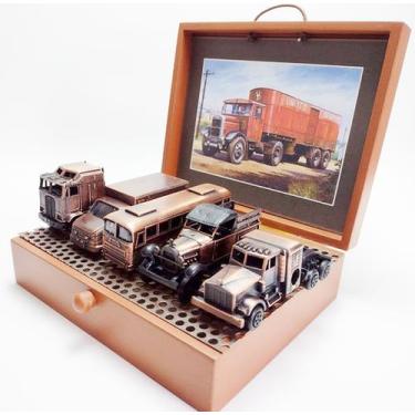 Imagem de Miniaturas decorativas com 4  Caminhões e 1 Ônibus em metal - Captain 