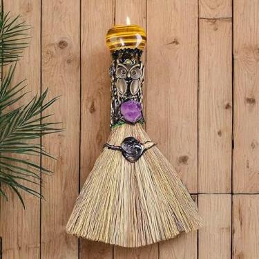 Imagem de Mini vassoura de coração de 17 x 3 cm - decoração de vassoura de bruxa feita à mão, decoração fofa de Halloween, ornamento em miniatura para prateleira, mesa, altar e árvore de Natal