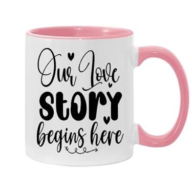 Imagem de SpreadPassion Caneca de café Our Love Story Begins Here, presente para namorado e namorada, ideia de presente de dia dos namorados, presente para marido e esposa, ideia de presente de aniversário do