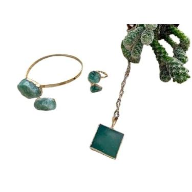 Imagem de Kit 3 Pçs - Colar, Anel e Pulseira, Acessórios Femininos, Aro Dourado, Pedra Natural Quartzo Verde. Semijoias de Luxo