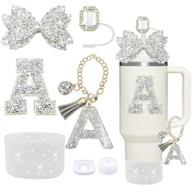 Imagem de Conjunto de acessórios para copos Stanley de prata, 7 peças, decorações de iniciais para Stanley Cup 850 g/1,134 g, inclui tampa de canudo de joia, tampa à prova de derramamento, pingente de alça