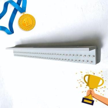 Imagem de Porta Medalhas 90cm com 60 Pinos Para Pendurar Medalhas - A Loja do Gr