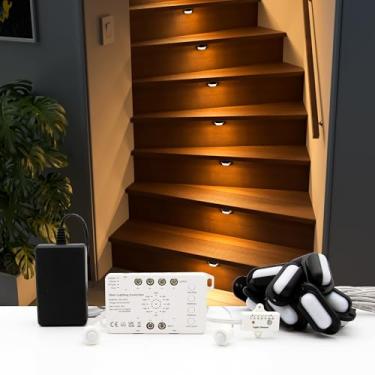 Imagem de RWOFNIA Kit De Iluminação De Escada Led Acionado Por Movimento Ssl-0516-B, Luzes De Atraso Reguláveis, Função Dia/Noite, Adequado Para Luzes De Escada Internas (Branco Quente 3000K, 16 Degraus)