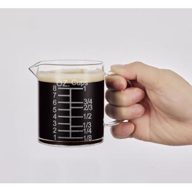 Imagem de Ackers BORO3.3 Copo Medidor De Vidro Graduado Gravado - [Alça Isolada, Bico Em V] Alto Teor Borosilicato Para Cozinha Ou Sala Jantar, Fácil Ler, 250 Ml (8 Oz, 1 Xícara)