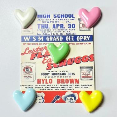 Imagem de Ímãs de geladeira 5 peças de ímã de geladeira fofo, ímãs coloridos para armário de quadro branco, ímãs decorativos de coração para sala de aula, cozinha, escritório