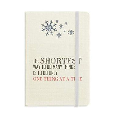 Imagem de Caderno com citação Do One Thing A Time Is The Shortcut grosso de flocos de neve inverno
