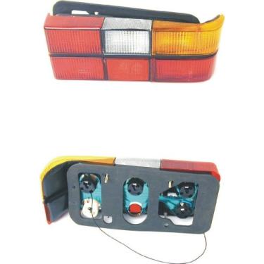 Imagem de URO Parts Conjunto de luz traseira 1372450, direita, com acabamento preto, apenas para sedãs