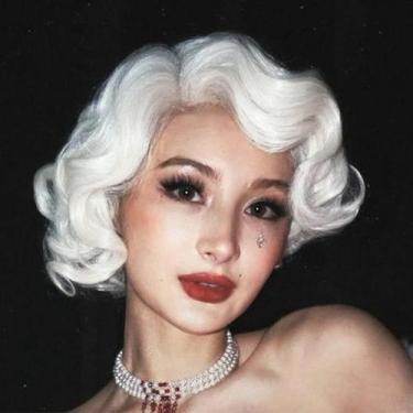 Imagem de Peruca Salaibs White Finger Wave Lace Front Curta Branca Encaracolada