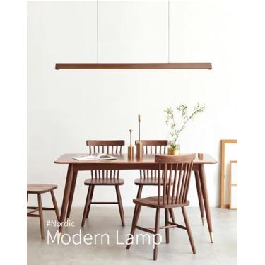 Imagem de Luminária pendente LED moderna com intensidade regulável para sala de jantar, com controle remoto e altura ajustável, feita de madeira, ideal para escritório, sala de estudos e bar (Nussbaum