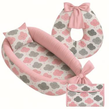 Imagem de Kit Baby Premium –Almofada de Amamentação + Ninho Redutor de Berço + Trocador Portátil Estampado (Nuvens Rosa)