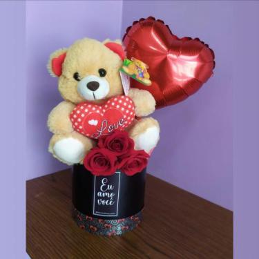 Imagem de Box luxo LOVE - Rosas e presentes 