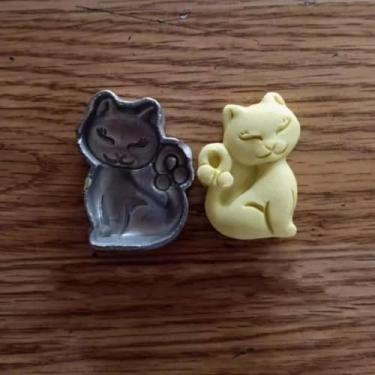 Imagem de YJIUYUANQ Formato de gato 37 x 25 x 9 mm) moldes decorativos de aço sólido moldes de arte DIY artesanato ferramentas de modelagem para entalhe de jade ou placa de incenso para fabricação de sabão