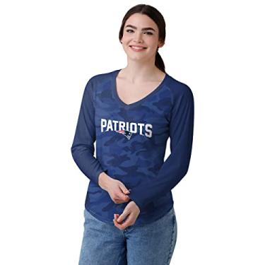 Imagem de FOCO Camiseta feminina New England Patriots NFL com estampa de texto tonal Camo Raglan