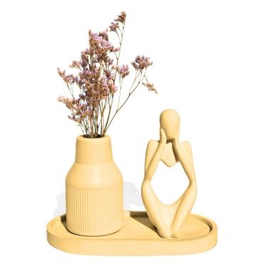 Imagem de Kit 3 Peças Decoração Estátua Pensadora Garrafa Tubo Listrada E Bandeja Amarelo