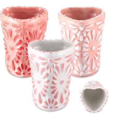 Imagem de Roshtia 3 copos de shot Talavera 59 g rosa em forma de coração de cerâmica mexicana tequila copos de shot feitos à mão de cerâmica mexicana Demitasse para mulheres e homens despedida de solteira