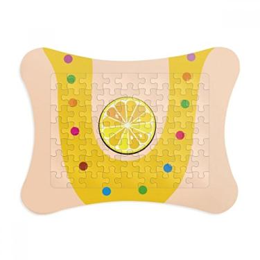 Imagem de Moldura de quebra-cabeça com estampa de frutas laranjas U com alfabeto e enfeite de quebra-cabeça