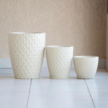 Imagem de Kit Jogo 3 Vasos de Plantas e Flores Coluna Bojo Dimantes com Prato Sala Jardim Casa (Bege)