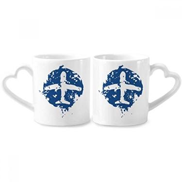 Imagem de Conjunto de canecas de porcelana para casais, estampa de avião, desenho de avião, com alça de coração
