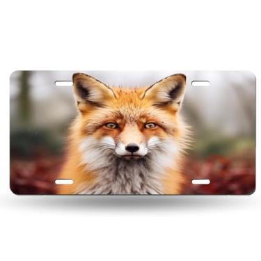Imagem de Fox Young Red Fox Listening to Something in Woodland Exquisite License Plate Cover - Etiqueta artística de alumínio para carro, à prova de ferrugem, design exclusivo - 15 x 30 cm