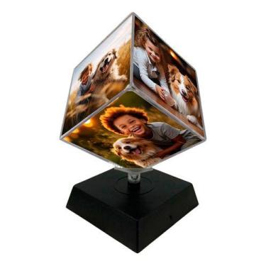 Imagem de Foto cubo giratório acrílico já com fotos 6x6cm com suporte nome do de