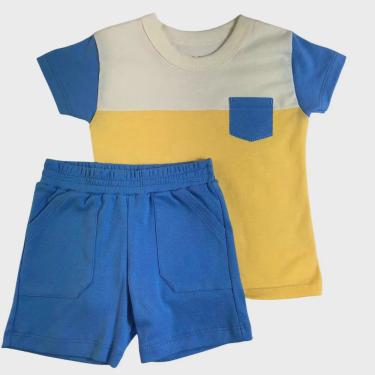 Imagem de Conjunto curto infantil camiseta meia malha amarelo azul e cru com bolso e shorts azul liso com bolso