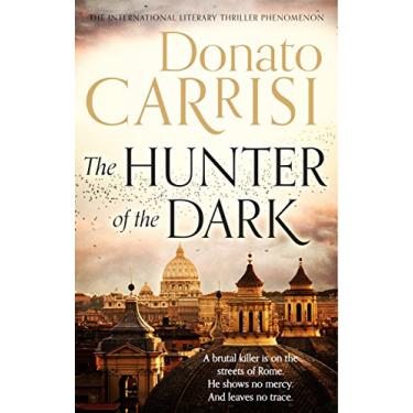 Imagem de The Hunter of the Dark (English Edition)