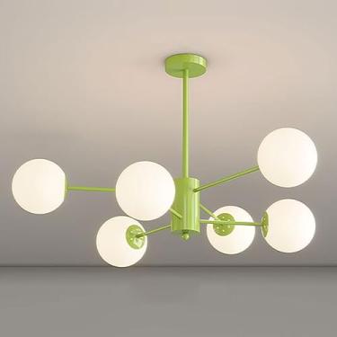 Imagem de Lustres modernos com múltiplas lâmpadas e cúpulas de vidro branco em formato de globo para teto, ideais para quartos, salas de estar, cozinhas, ilhas e mesas de jantar.