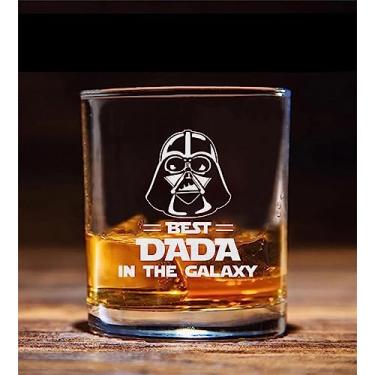 Imagem de QPTADesignGift Copo de uísque Best Dada In The Galaxy - Presente Star Wars - Darth Vader - Copo de uísque Dada - Dia dos Pais - Presente de aniversário para pai - Tio - Avô da filha filho esposa