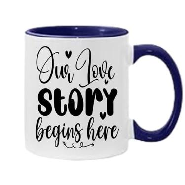Imagem de SpreadPassion Caneca de café Our Love Story Begins Here, presente para namorado e namorada, ideia de presente de dia dos namorados, presente para marido e esposa, ideia de presente de aniversário do