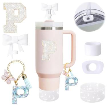 Imagem de Conjunto de 6 peças de acessórios de copo Stanley branco adequado para Stanley Cup 850 g 1,134 g, incluindo pingente de alça, adesivo inicial personalizado, topo de palha, bota de silicone brilhante,