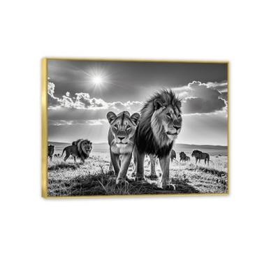 Imagem de Lion Pictures Wall Art Sunshine Grupo de leões na savana africana sob o sol Pintura em tela retrato preto e branco 65 x 50 cm (26 x 19 pol) moldura dourada