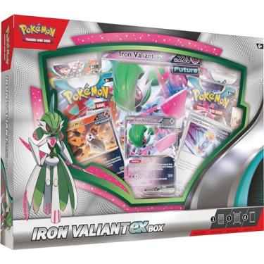 Imagem de Pokémon TCG: Iron Valiant ex Box (1 cartão promocional de alumínio, 1 cartão de alumínio grande e 4 pacotes booster)