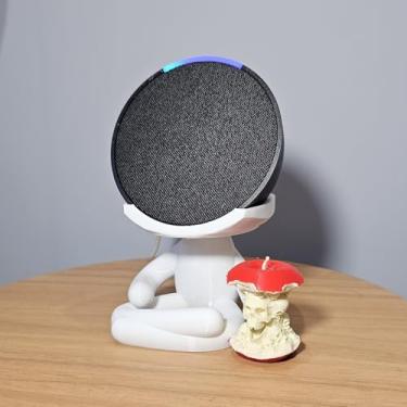 Imagem de Suporte Alexa Echo POP. Tema Robert Maça entre outros - Presente, decoração criativa, música, som, stand de mesa