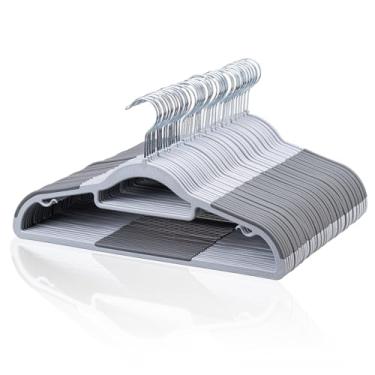 Imagem de NCXTKJ Cabides de terno resistentes, pacote com 50, antiderrapantes, econômicos de espaço, finos de 0,5 polegadas, cabides de plástico para roupas de terno, camisas e calças, cinza claro e escuro