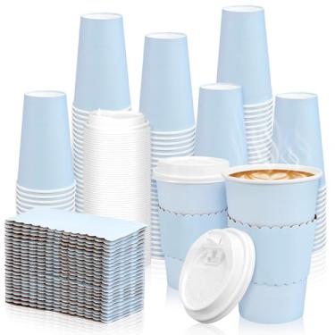 Imagem de Whaline 100 peças de copos de café descartáveis azuis claros com tampas e mangas 473 ml copos de papel isolados para viagem de inverno, casa, restaurante, viagem, casamento, aniversário, chá de bebê