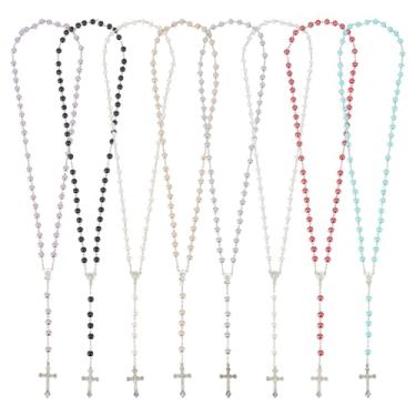 Imagem de GOMAKERER 8 unidades de colar de cruz de contas de rosário, 8 cores de pérolas e pingente de cruz colar de corrente de liga com pingente de crucifixo para presente de joias de festival de batismo de