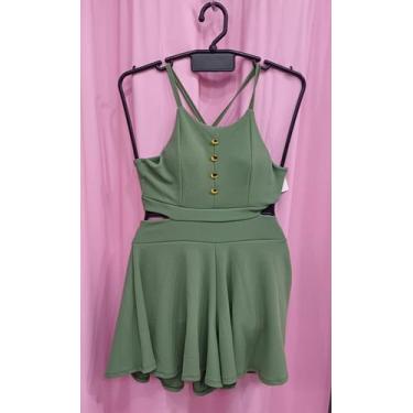 Imagem de Macaquinho Monique frente unica com detalhes em botão plus size - chic