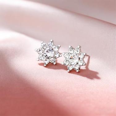 Imagem de Brincos femininos em forma de flocos de neve com design de diamante falso brilhante, fofos e exclusivos, adequados para o dia a dia e qualquer ocasião.