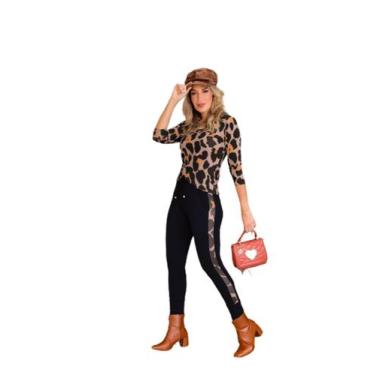 Imagem de Conjunto Feminino Plus Size Calça e Blusa Animal Print com Bolsos Mang
