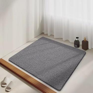 Imagem de Mecko Tapetes de chuveiro quadrados antiderrapantes para chuveiro interno, tapete de banho antiderrapante para banheira e chuveiro walkin, tapete de segurança macio e confortável, secagem rápida