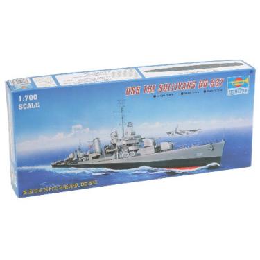 Imagem de Trumpeter USS The Sullivans DD537 Destroyer (1/700 Scale)