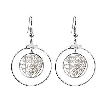 Imagem de Brincos com estampa de leão e escudo de arte em branco preto com argola e argola