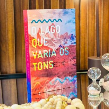Imagem de Livro Caixa O Lago que Varia os Tons P - DOBU ART