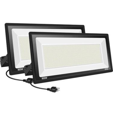 Imagem de Sunkkes Pacote com 2 holofotes de LED 800W para ambientes externos, holofote super brilhante com plugue, 80000LM 5000K luz do dia branca IP66 Iluminação comercial à prova d'água para campos esportivos