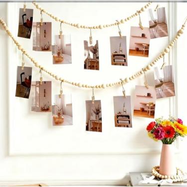 Imagem de Asofelk Exibição de fotos pendurada com 48 clipes de madeira – faixa para fotos de guirlanda de contas de madeira, suporte de corda de juta de 132 cm para decoração de quarto/dormitório/escritório