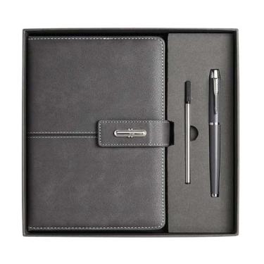 Imagem de IGYYO A5 Caderno diário de couro capa dura com conjunto de canetas para trabalho, escola, escrita, caderno de negócios, 200 páginas + refil de caneta + embalagem de caixa de presente (cinza)