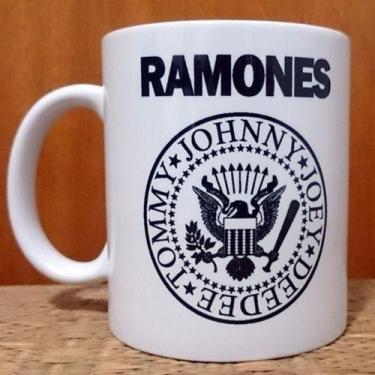 Imagem de Caneca De Bandas Rock Punk Ramones Caricatura Logo Bizarro - Alabama S