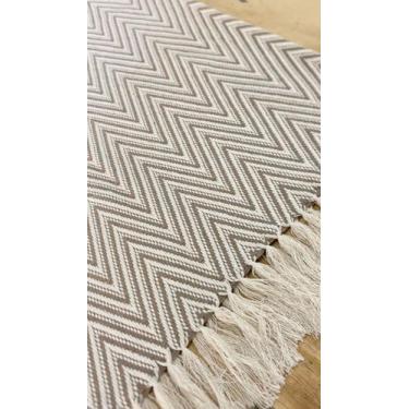 Imagem de Peseira Cama Casal 0,60x2,20 com franja amarrada - Borda Tapetes, Bege