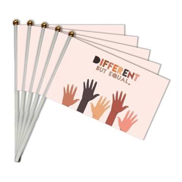 Imagem de 10 conjuntos de bandeiras pequenas diferentes mas iguais em stricks, mini bandeiras de mão resistentes, bandeiras de 12 x 20 cm para decorações de pátio externo (diferente, mas igual, 10)