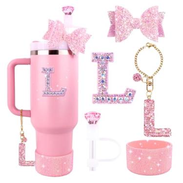 Imagem de Lingdeer Conjunto de acessórios rosa para Stanley Cup 850.5 g 1,134.0 g, pingentes de letras brilhantes, capa de palha de diamante, bota de silicone com glitter, adesivo personalizado, enfeite de